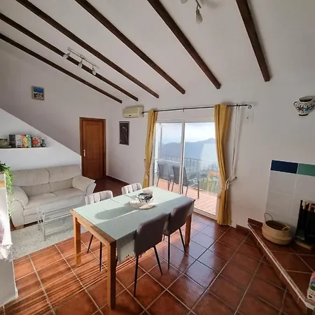 Lovely 2 Bed Apartment With Stunning Views & Pool Competa Exterior photo