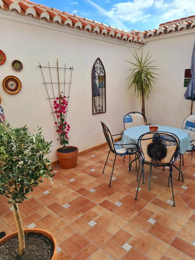 Lovely 2 Bed With Stunning Views & Pool